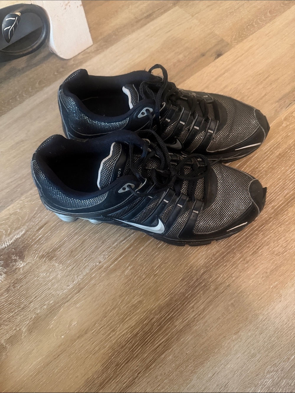 Nike Women’s Black and Silver Bling  Athletic Running Shoes